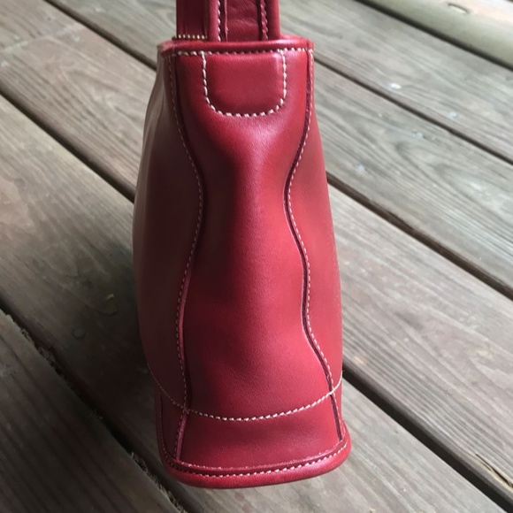 Vintage COACH Red Leather 9309 BLEEKER Shouler Bag - Picture 11 of 11